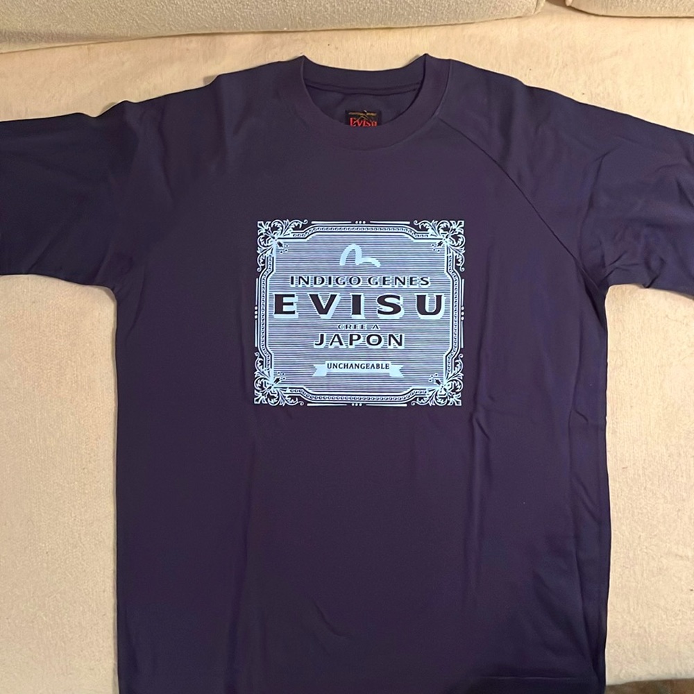 EVISU NOS 2002 col. navy blue tee. BNWOT vintage men’s sz L. READ DESCRIPTION
